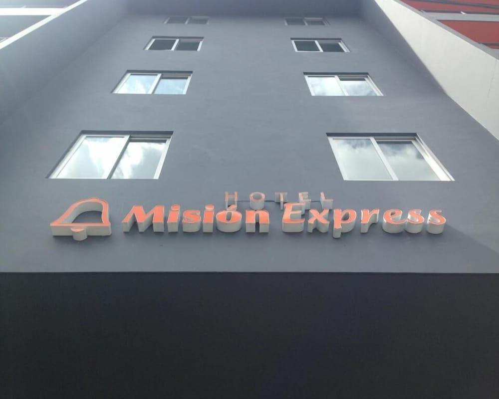Hotel Misión Express Xalapa Centro Exterior foto